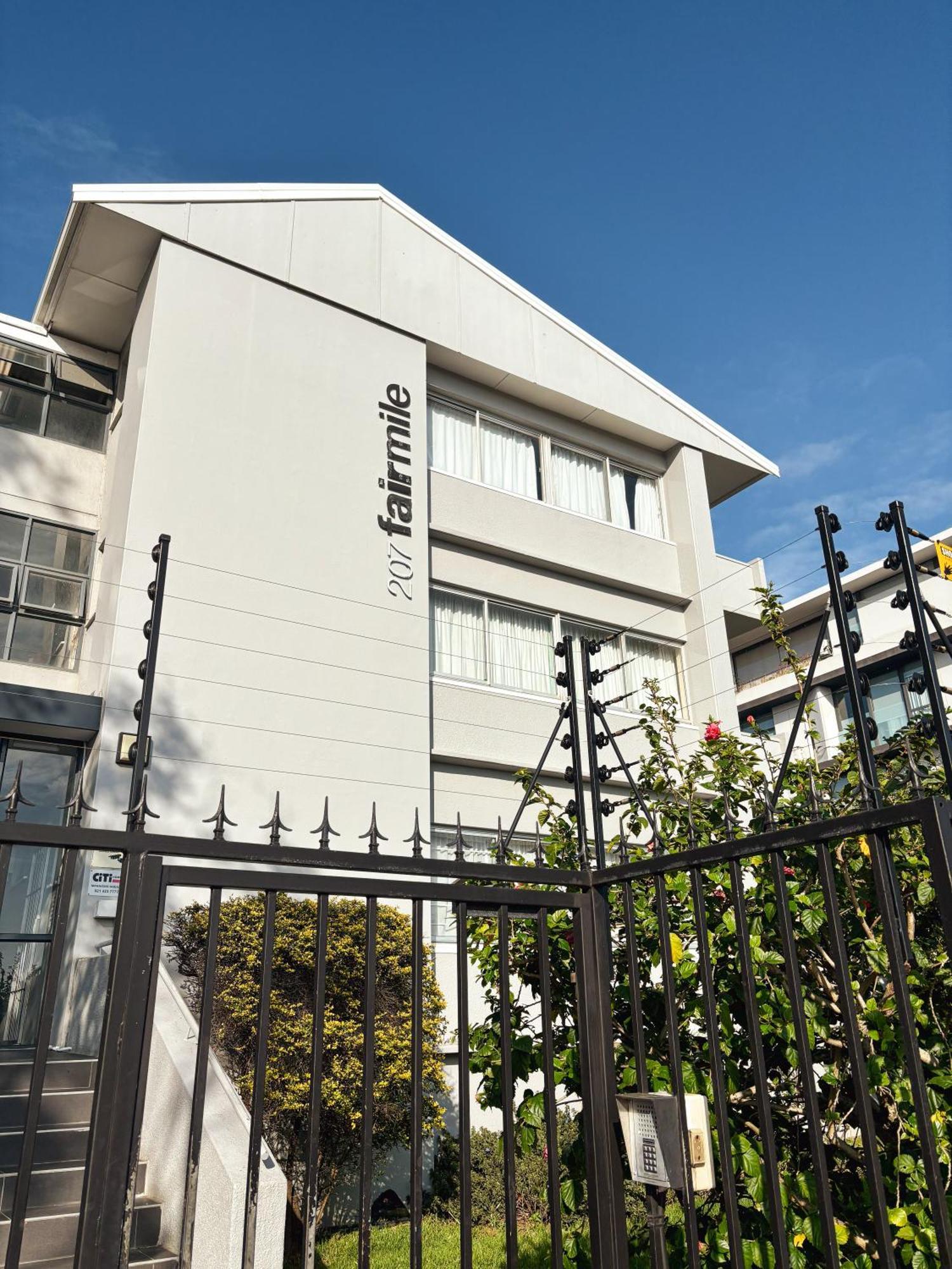 Cosy, Eclectic In Sea Point * Kapstadt